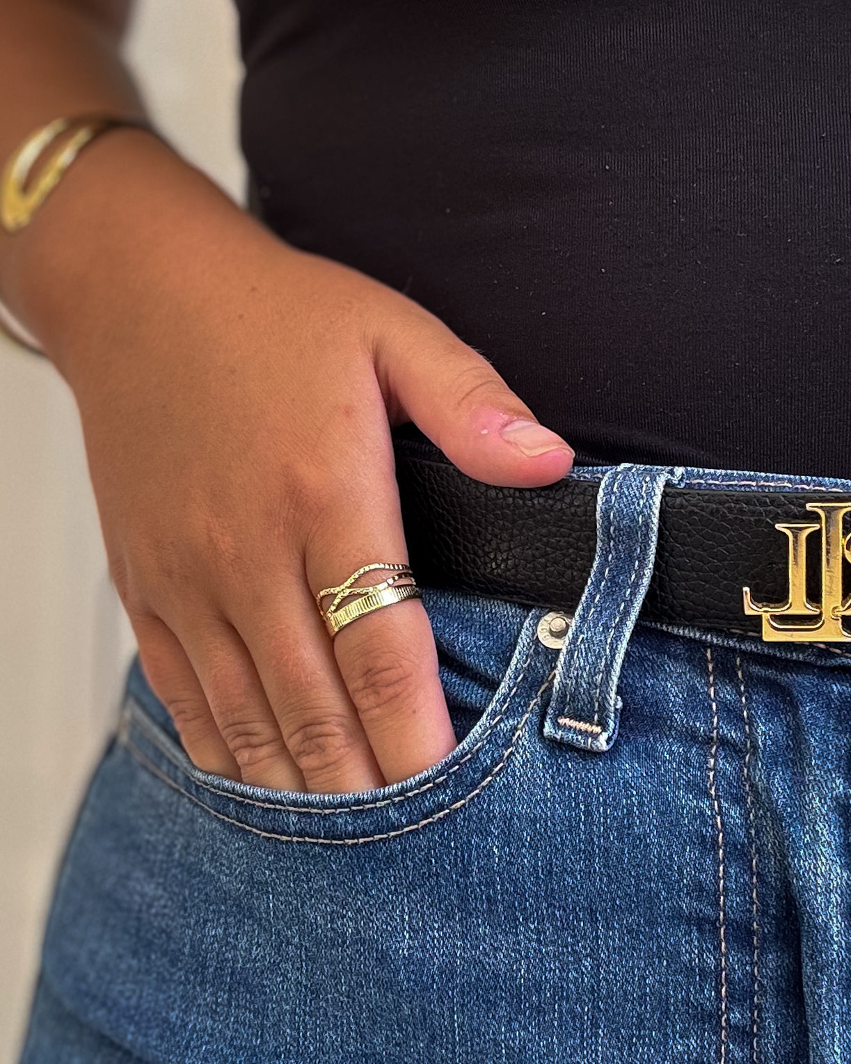 Anel Entrelaçado Ajustável | Dourado | Aço Inoxidável
