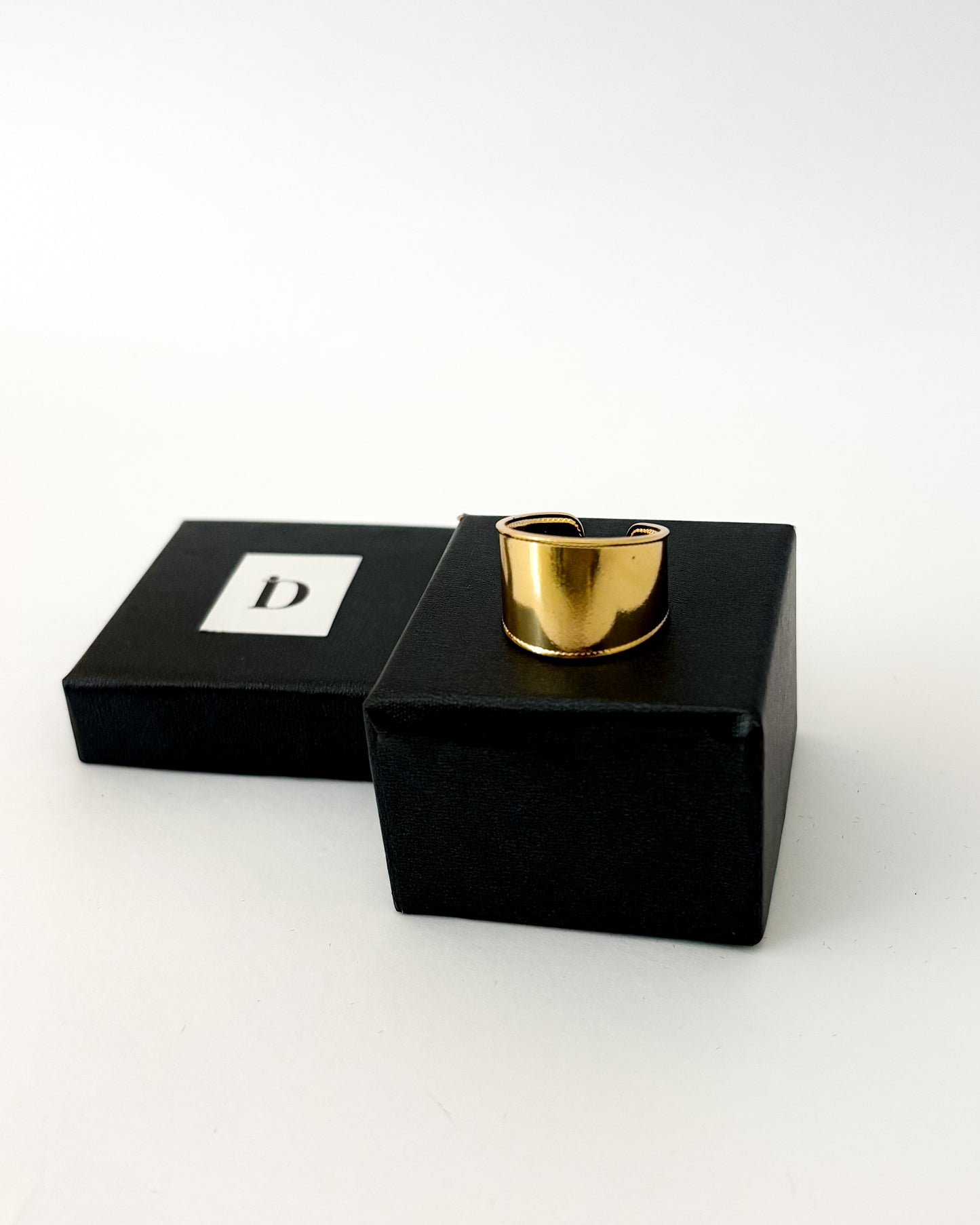 Anel Ajustável Liso Dourado (calendário)