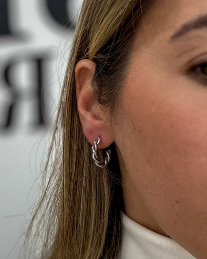 brincos torcidos prateado aço inox 316l