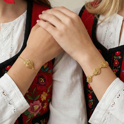 Pulseira Corações de Viana Banho de Ouro
