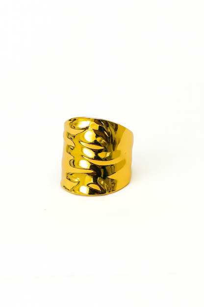 Anel Maxi Martelado Ajustável | Dourado | Aço Inoxidável