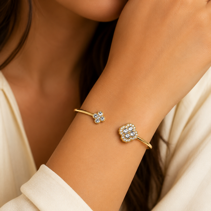 Pulseira Escrava Trevos Dourado ou Prateado