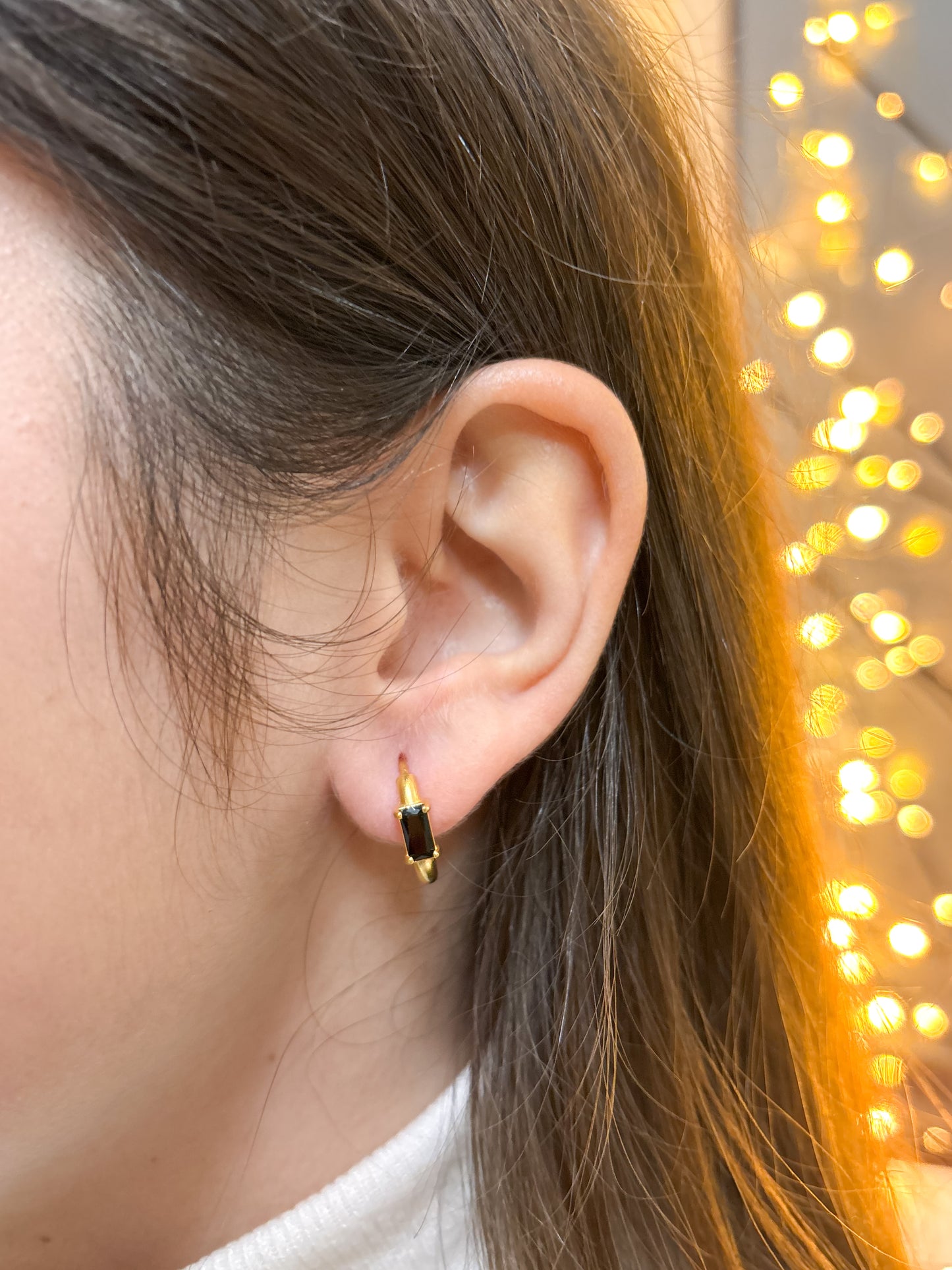 Brincos Yara Preto Dourado