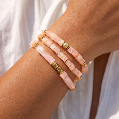 3 Pulseiras Coloridas Dourado
